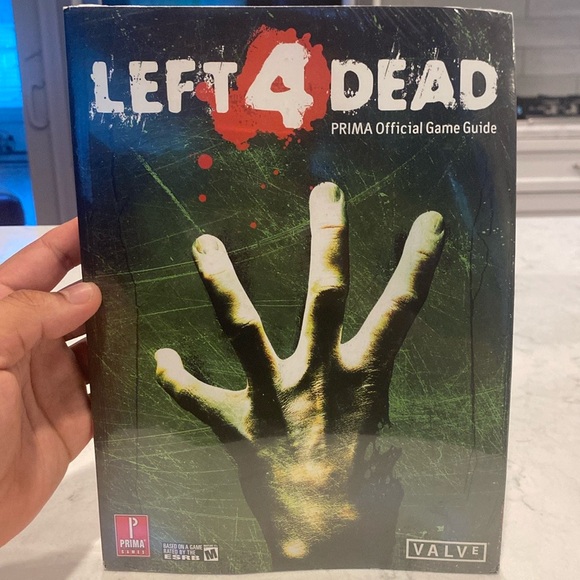 LEFT 4 DEAD GAME GUIDE BOOK NEW BOOKLET XBOX PLAYSTATION GAMER - Picture 4 of 4